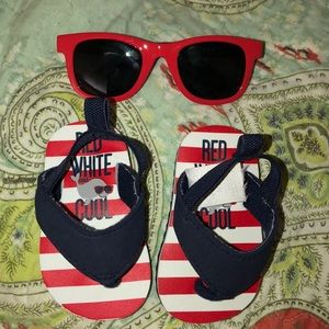0-3M Flip Flops & Sunglasses
